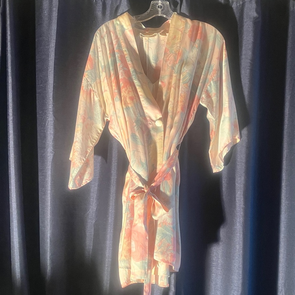 Victoria's Secret Soft Pastel Robe